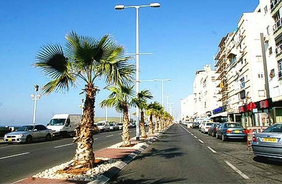 Beautiful shoreline just minutes away delivers outstanding location value repeatedly highlighted by returning visitors.