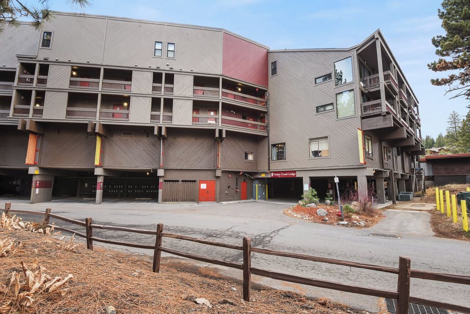 Parking garage