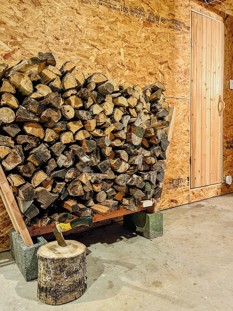 Complementary firewood for sauna experience