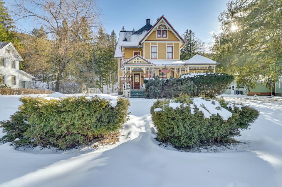 Fleischmanns Vacation Rental | 6BR | 5.5BA | 3,696 Sq Ft | Stairs Required