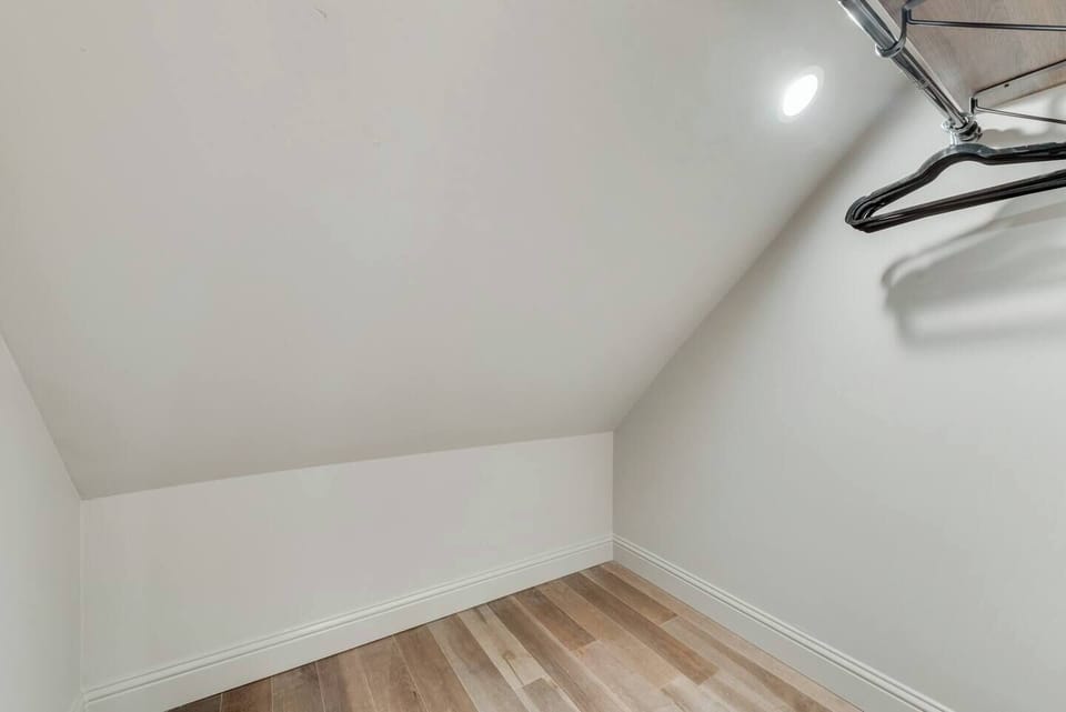 This room features a large closet, ideal for unpacking and keeping your belongings organized during your stay.