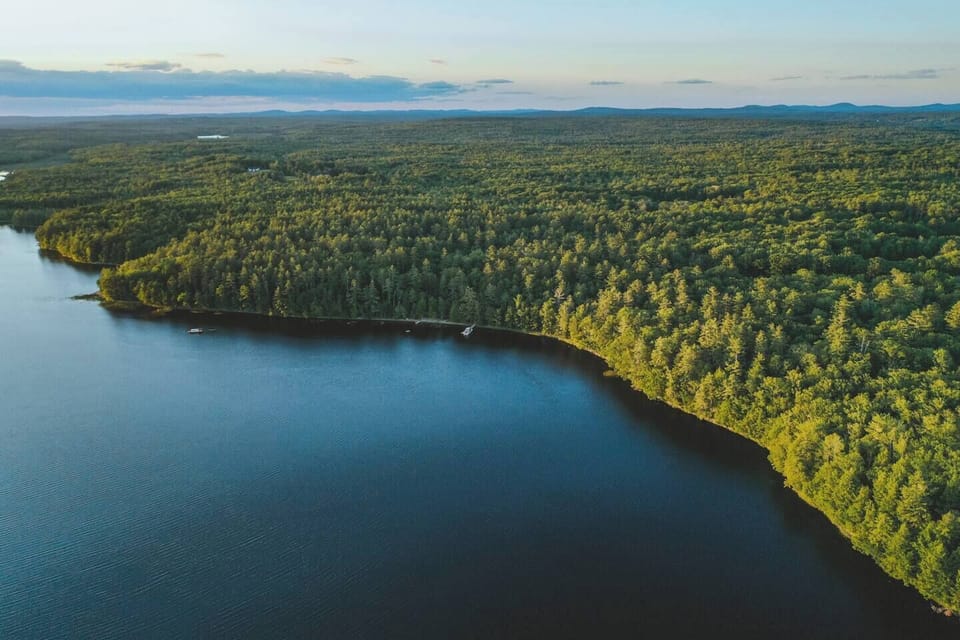 2100' of private, undisturbed lake-front shoreline