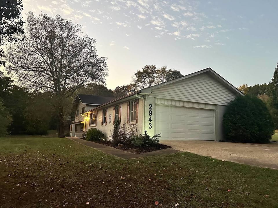 This 70’s split level home is easily accessible from I-40 and Bells Hwy.