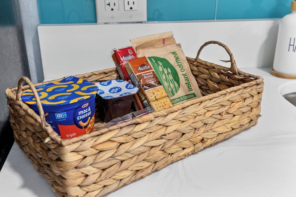 Enjoy a Snack After a Long Travel