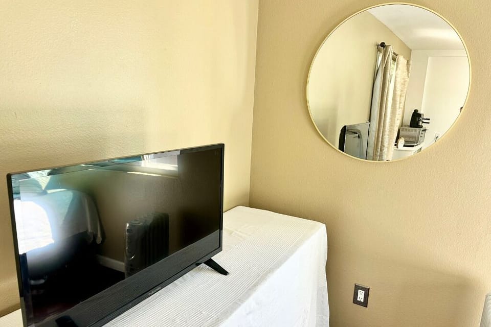 smart TV, Amazon Fire TV, high speed internet wifi