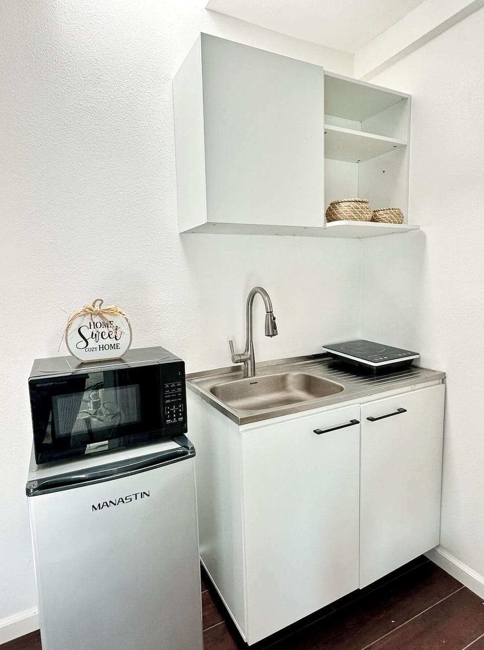 microwave, fridge,  sink