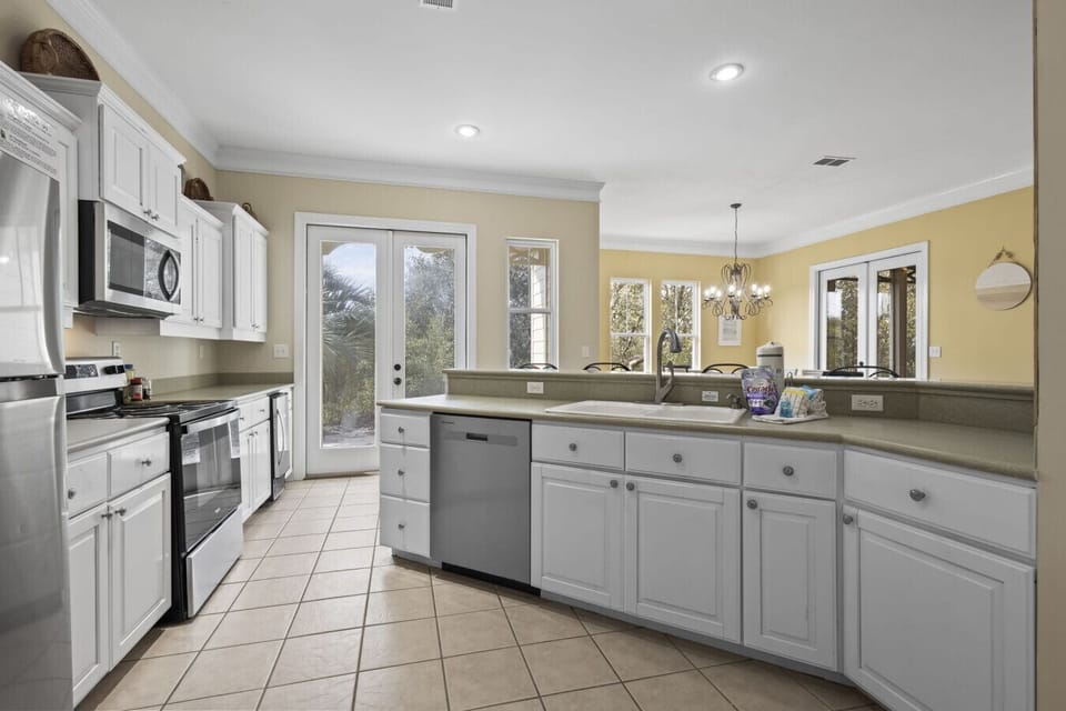 Full Stocked Kitchen