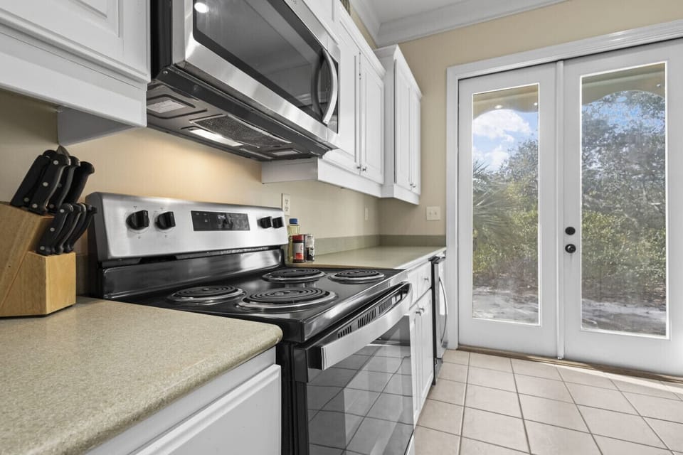 Kitchen Comes with Basic cooking spices and oil