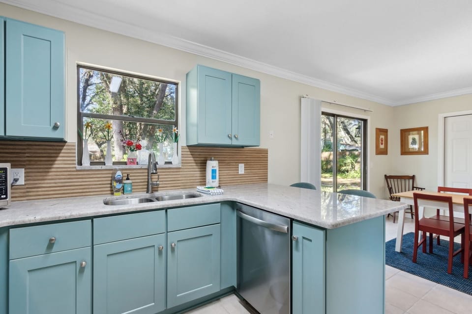 Great Counterspace for Preparing Meals