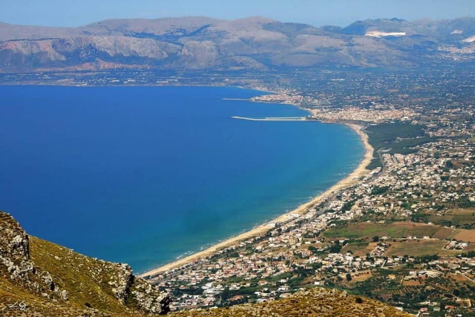 Surroundings [summer] (1-5 km)