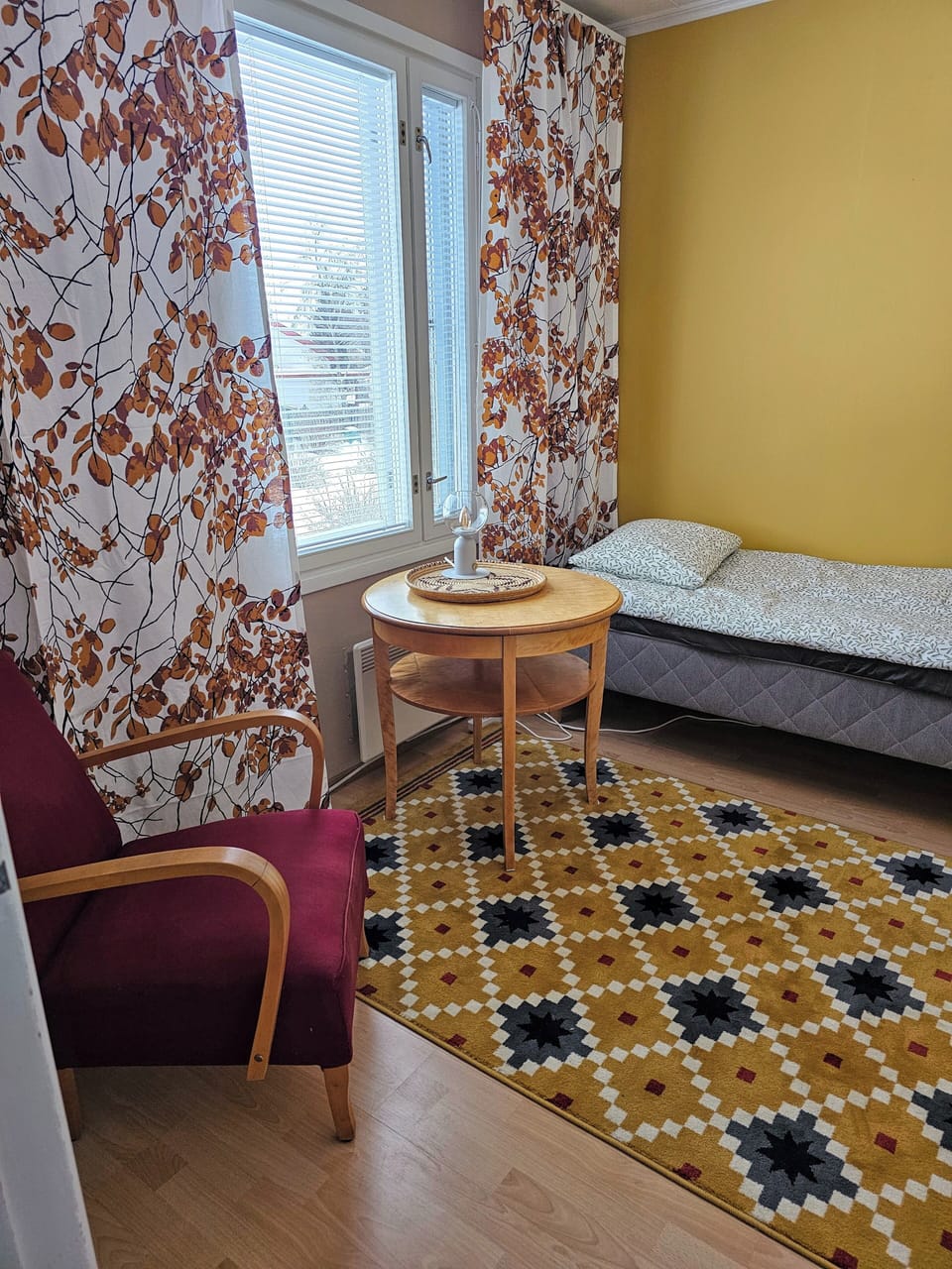 Bedroom nr 4, view to the garden.