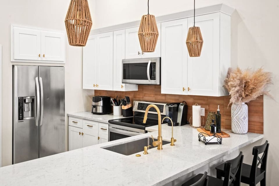 A fully-functional kitchen perfect for any kind of recipe.