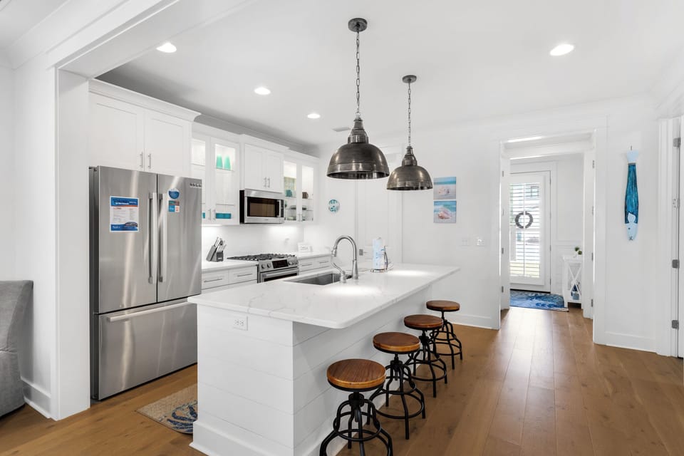 Eat-in bar seating