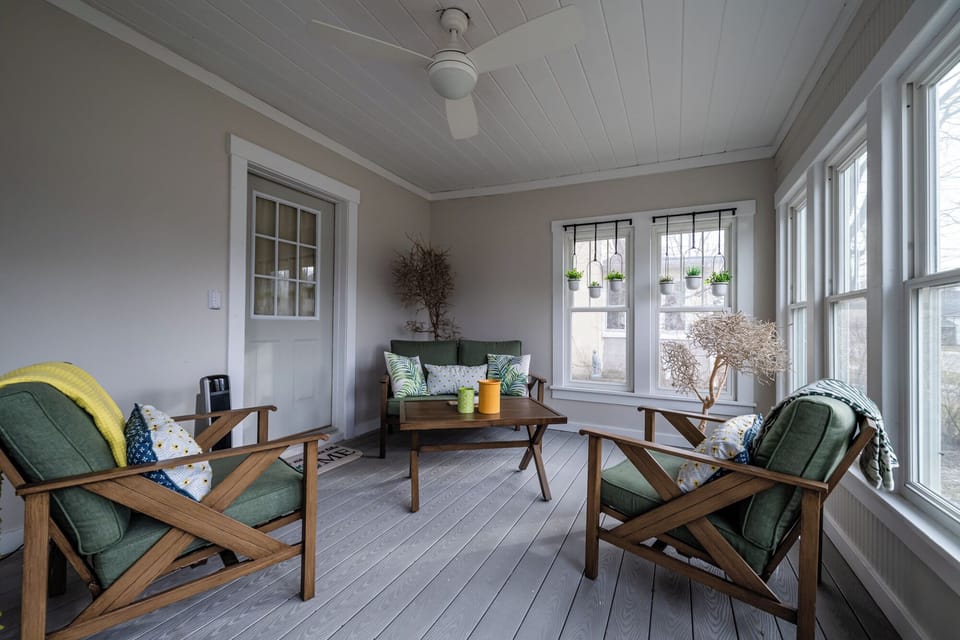 Gorgeous Screened In Porch