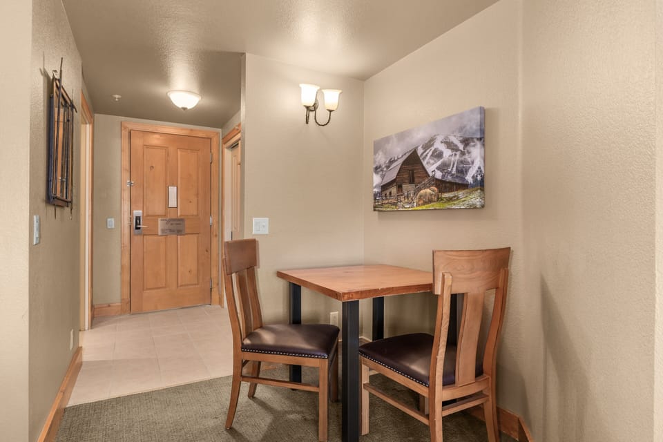 Dining Room, Dining Table, Furniture, Indoors, Room