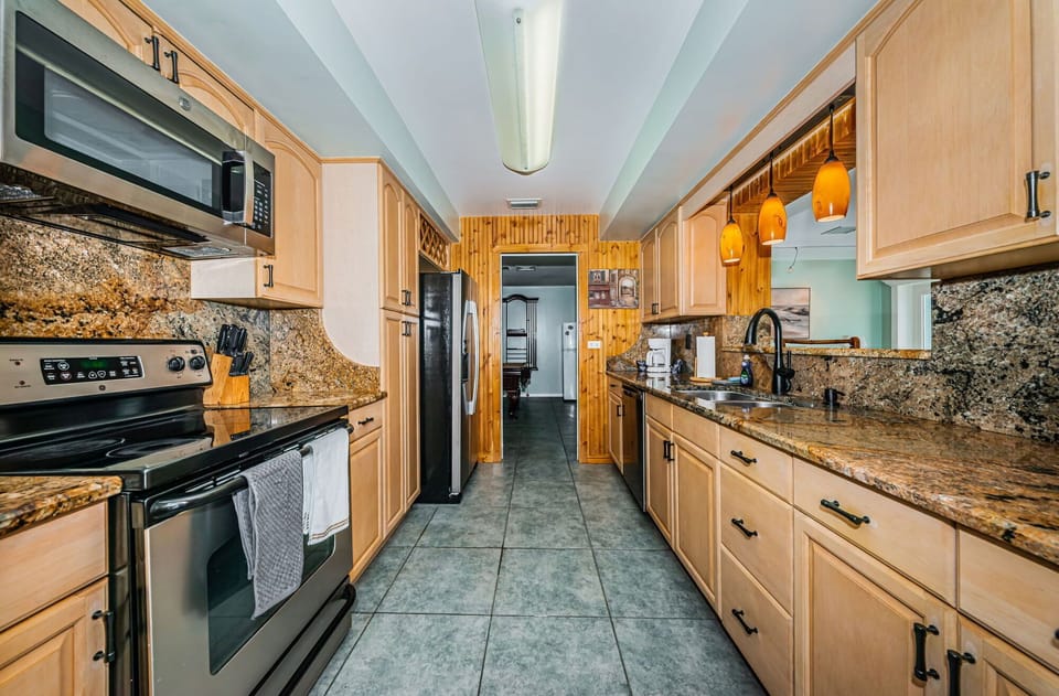 Fully equipped kitchen