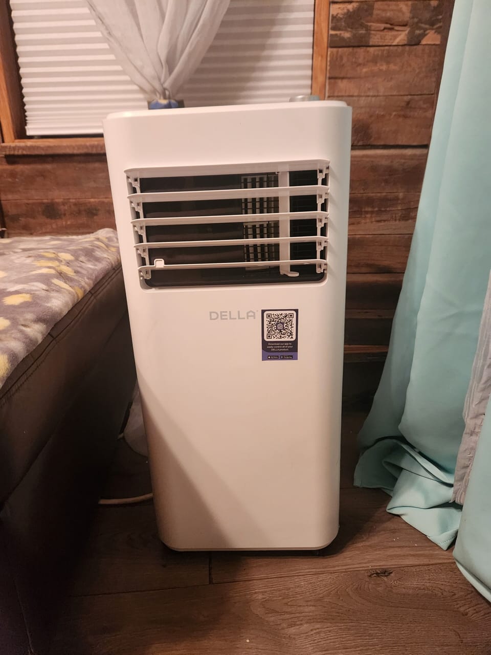 Air-conditioner for added comfort. Main house. 