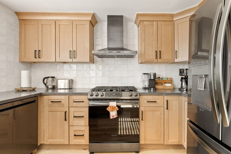 Kitchen Modern Conveniences