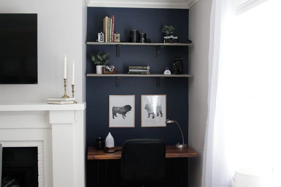 Dedicated Workspace and Oil Diffuser