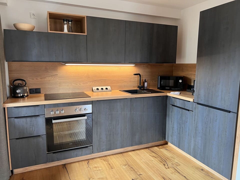 Brown, Countertop, Cabinetry, Furniture, Building, Kitchen Sink, Tap, Sink, Kitchen Stove, Kitchen