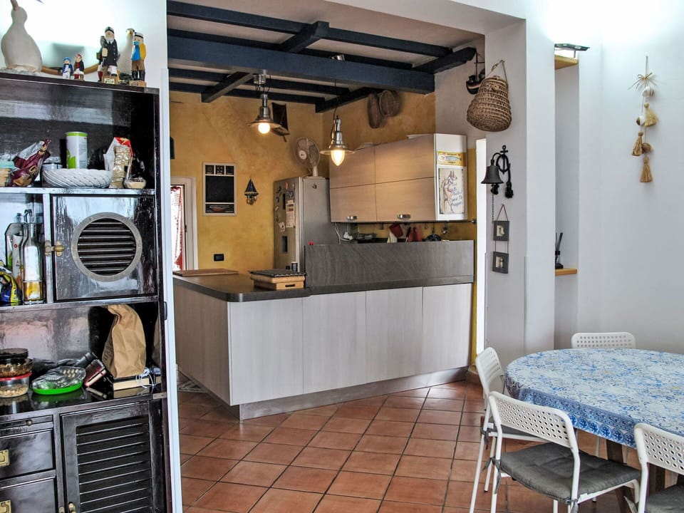 Hill, Highland, Hill Station, Rural Area, Estate, Forest, Plantation, Eco Hotel, Farmhouse, Valley