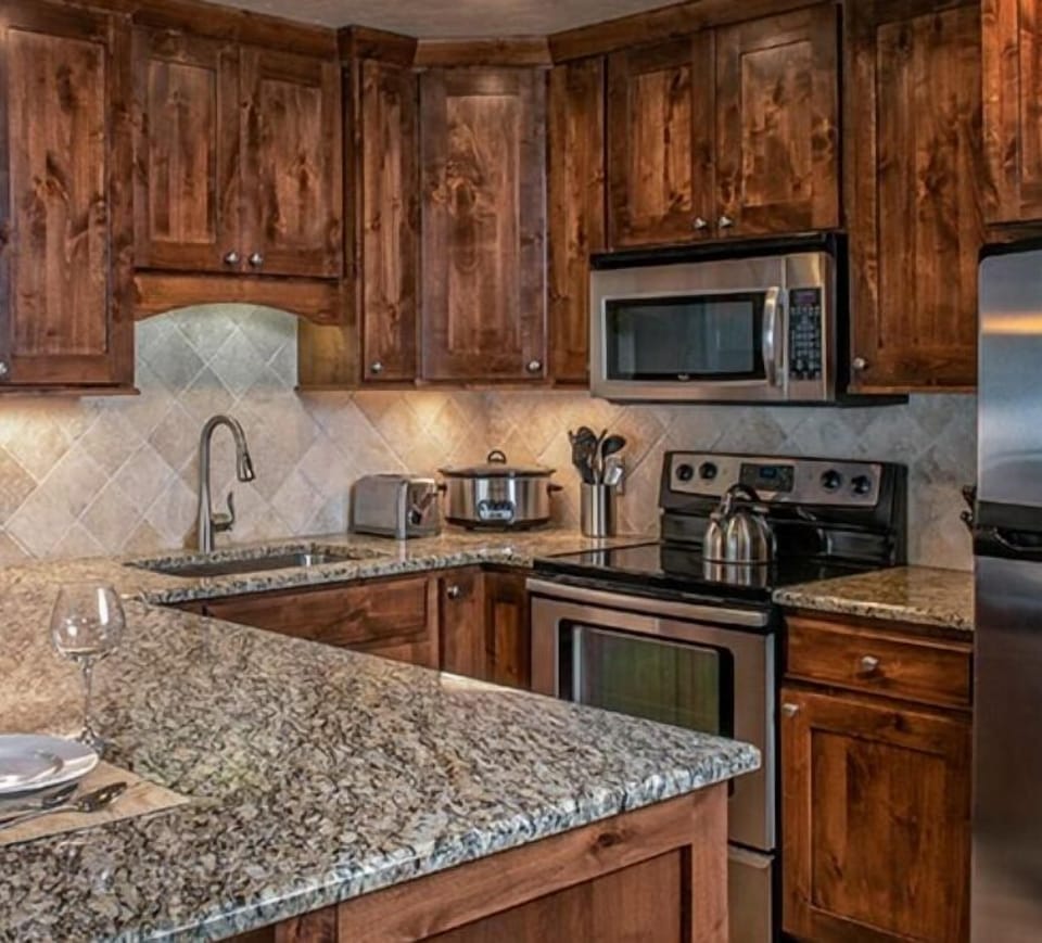 Full Kitchen