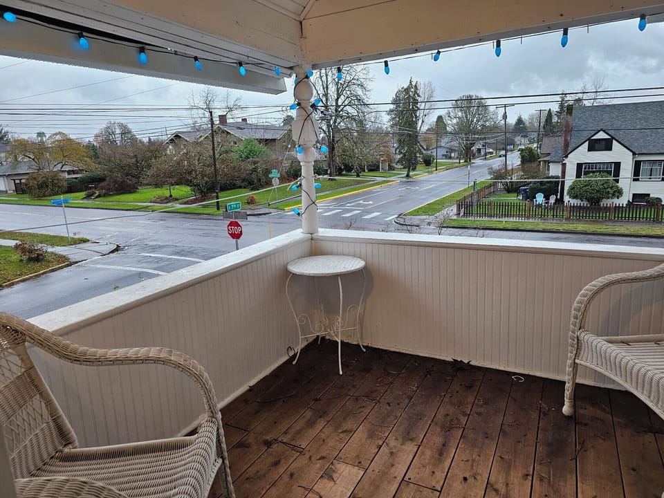 Balcony Main