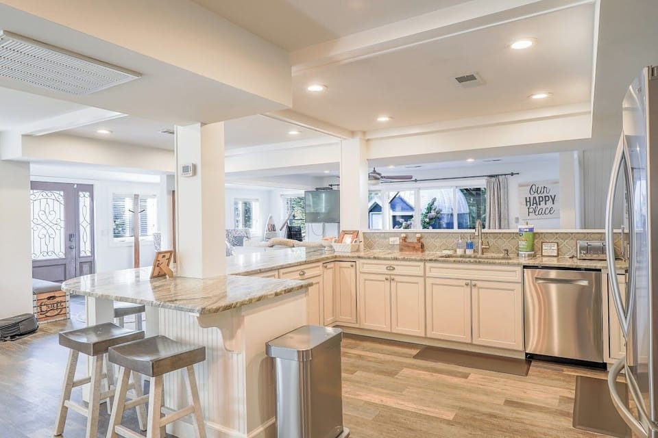 Main floor, spacious kitchen