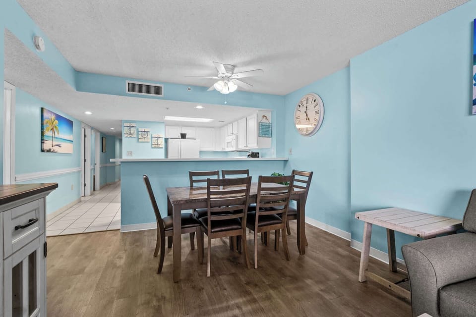 Dining/Kitchen