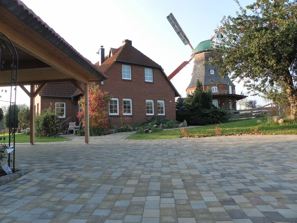 Holiday Home Exterior [summer]