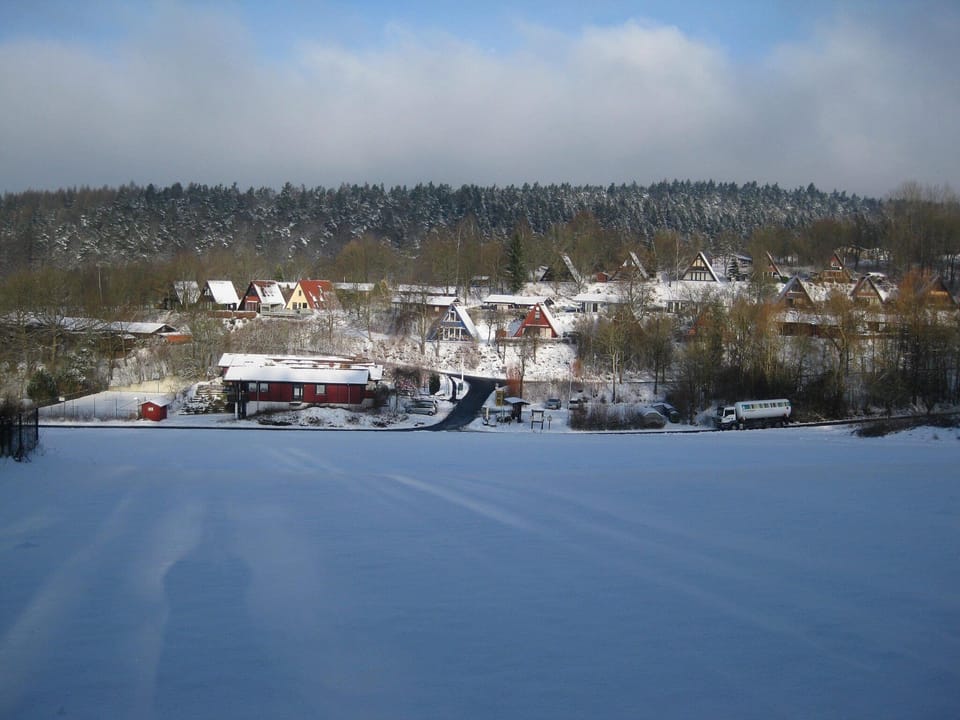 Immediate Surroundings [winter] (<1 km)