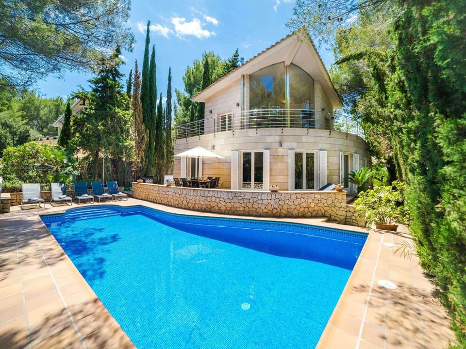 Holiday Home Exterior [summer]
