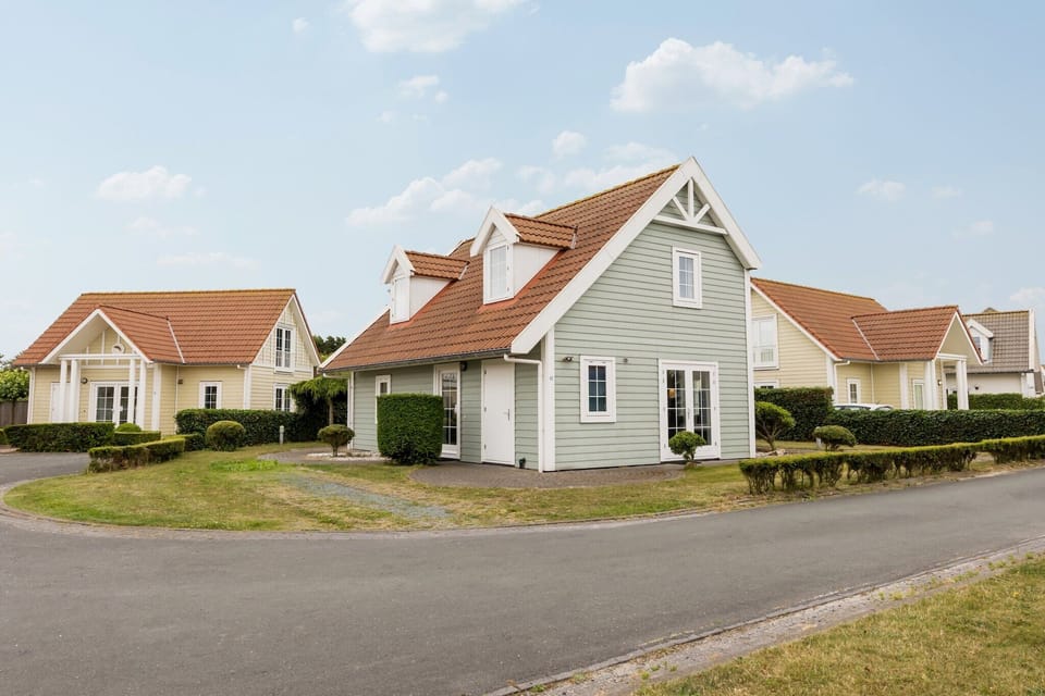 Holiday Home Exterior [summer]