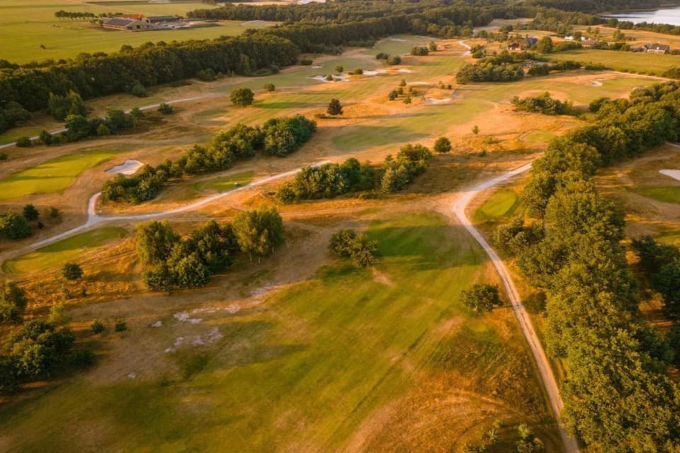 Surroundings [summer] (1-5 km)