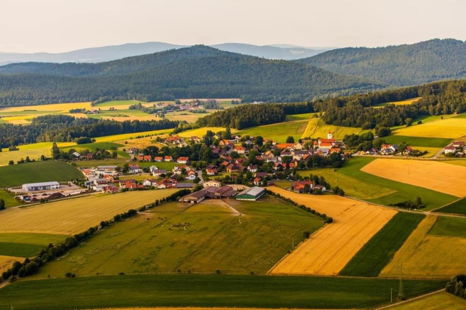 Region [summer] (>5 km)