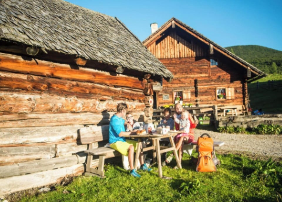 Surroundings [summer] (1-5 km)