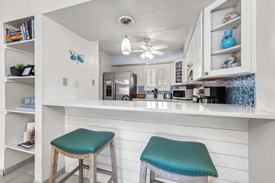 Breakfast bar for flexible snack time seating