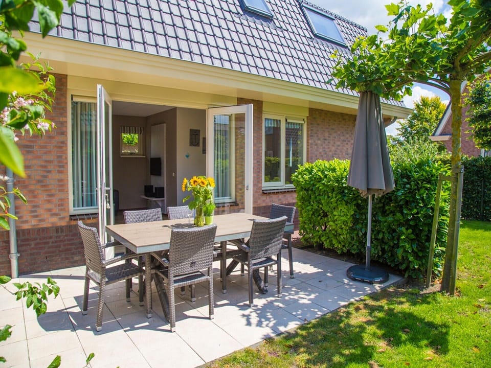 Holiday Home Exterior [summer]