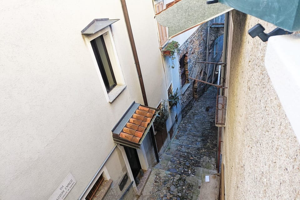 Entrance / Reception