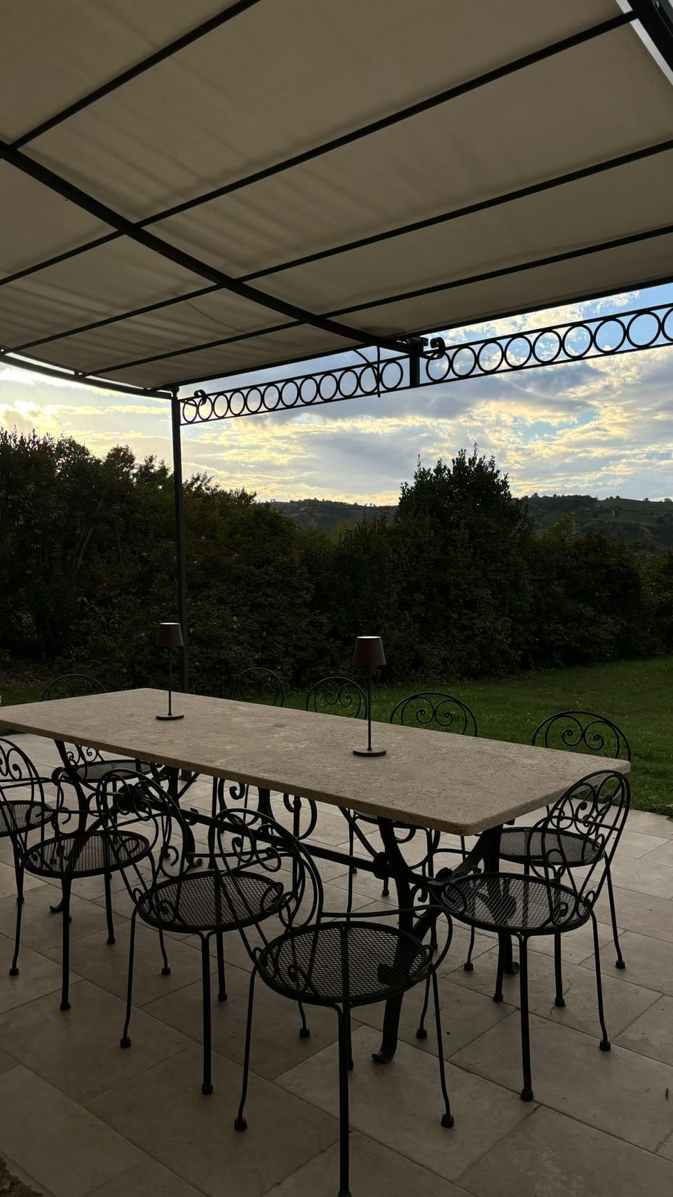 Outdoor dining