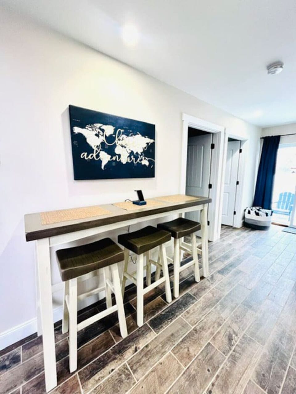 Hallway Bar with charging station