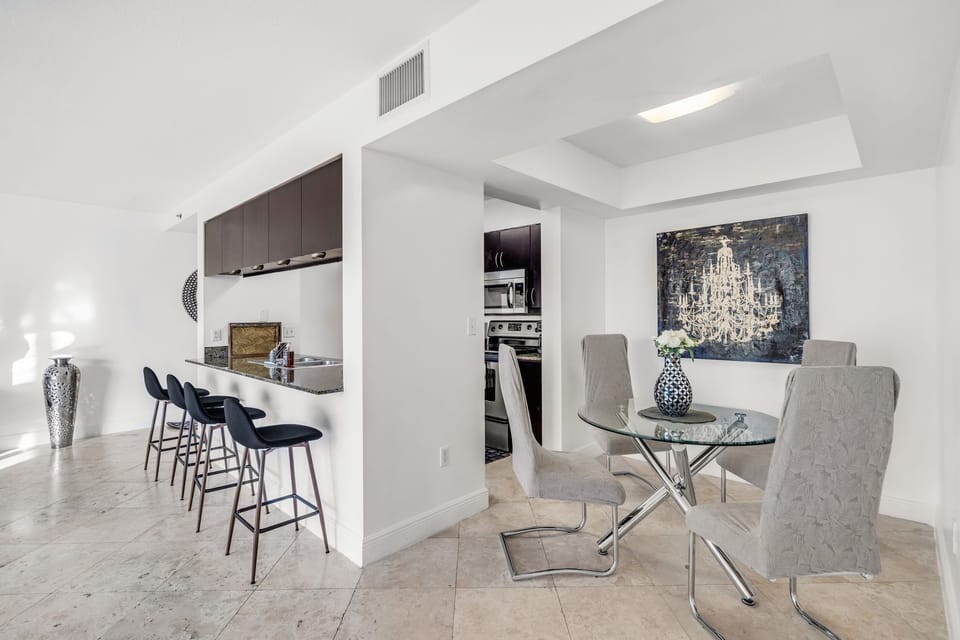 Lot of seating options in the dining room and breakfast bar