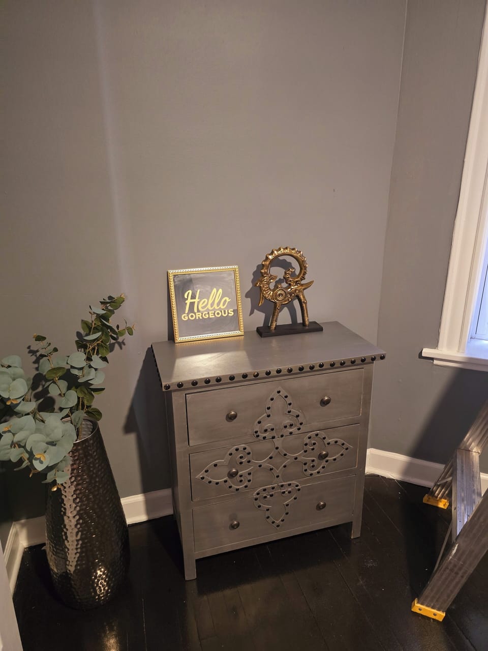 #2 Bedroom with drawers