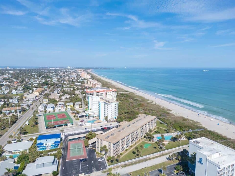 Short Walk to Beach Access