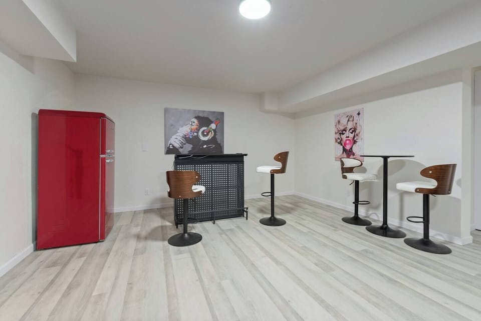 C84e6b9b b998 4dce 83ce e42a1e0cd09e