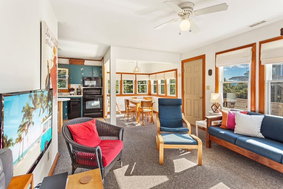 With cozy seating and entertainment options like a Flat-Screen TV, board games, and books, you'll love the chance to relax with your loved ones in the spacious Living Area.
