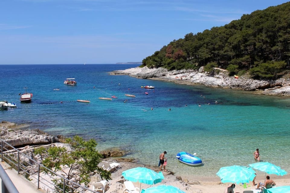 Nearby beaches
