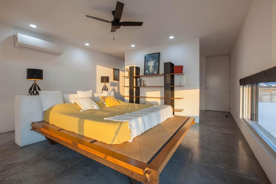 Villa Wellmina_Top-Floor King suite (2)