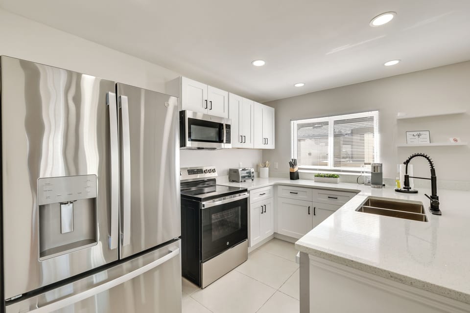 Interior | Central Heating & A/C | Free WiFi