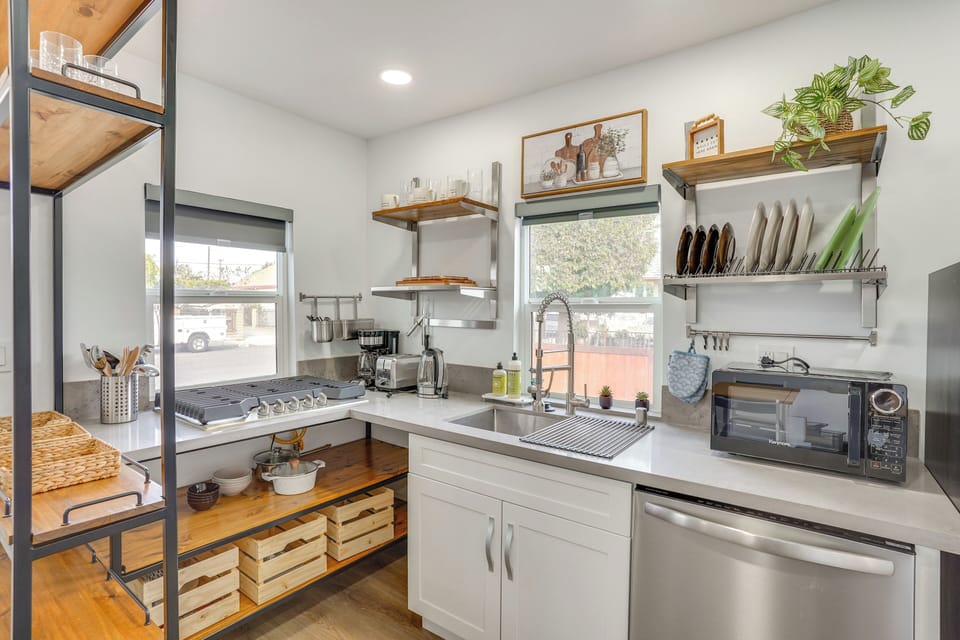 Kitchen | Dishwasher | Drip Coffee Maker | Cooktop